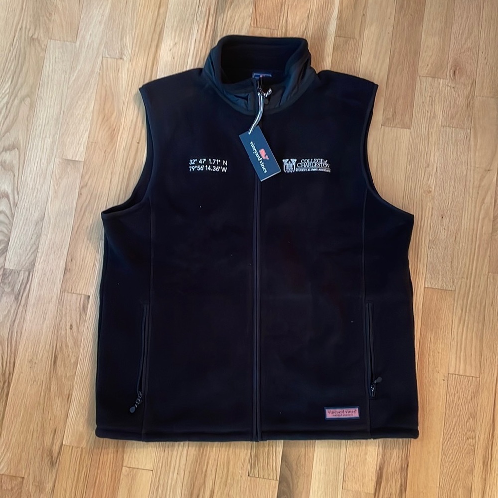 NWT Men’s Vineyard Vines Vest